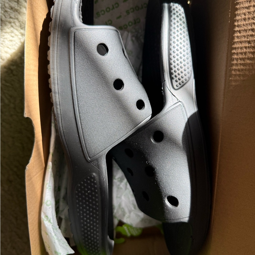 CROCS Black Sandals Comfortable Flip-Flops